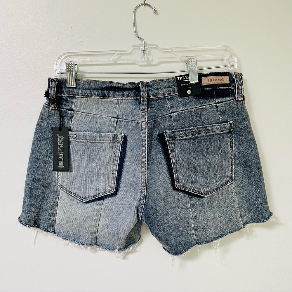 BlankNYC Essex Jean Shorts 27 NWT Midtown Madness Denim Paneled Patchwork Frayed - Picture 8 of 9